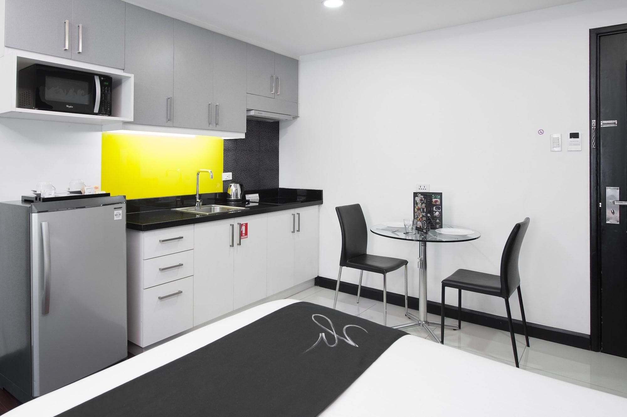 Y2 Residence Hotel Managed By Hii Makati City Exterior foto