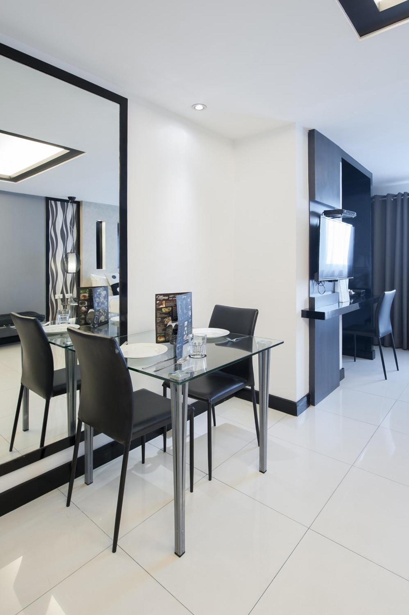 Y2 Residence Hotel Managed By Hii Makati City Zimmer foto